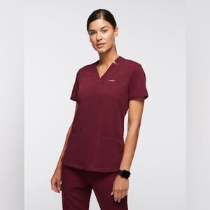 Jaanuu scrubs: Never used before, tags still on 
Everything is size Small